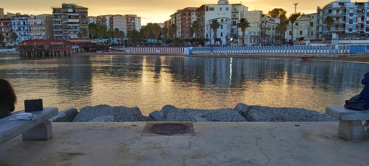 B&B I Viaggi Di Edo Crotone Kültér fotó